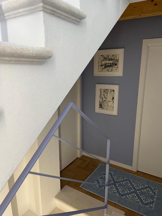 La Piccola Casa Al Lago - Intera Casa Con 3 Camere E 2 Box Saló Exterior foto